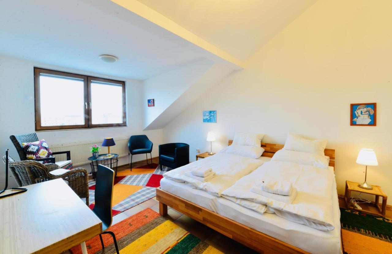Charming Attic Apartment Near Messe Wien And Center 外观 照片